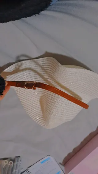 Sombrero de paja blanco con cinta