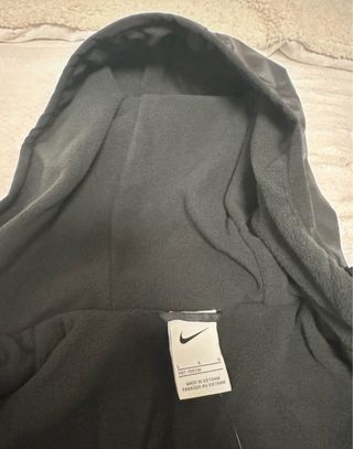 Chaqueta Nike Niño Negra con Capucha