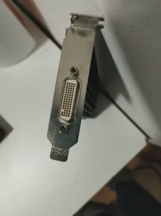 Tarjeta Gráfica NVIDIA Quadro NVS300 512MB GDDR3