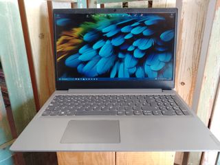 PORTATIL LENOVO AMD A9-SSD 512GB-RAM 8GB-15"