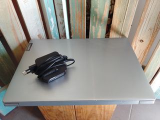 PORTATIL LENOVO AMD A9-SSD 512GB-RAM 8GB-15"