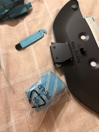 Robot aspirador y friegasuelos Conga 4690