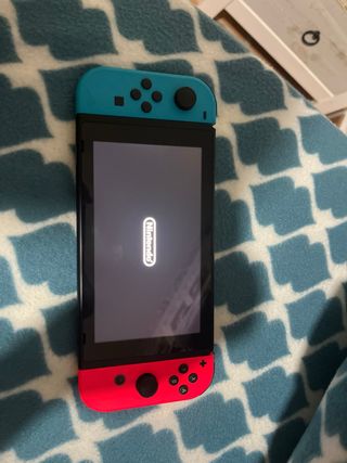 Nintendo Switch Azul y Rojo