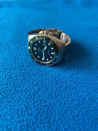 Reloj Casio de esfera negra y brazalete de acero