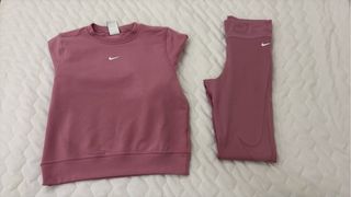 Conjunto Nike sin estrenar mujer