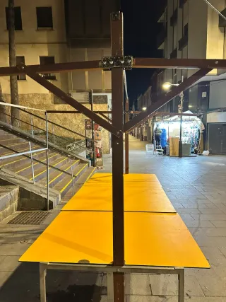 Parada de madera para eventos