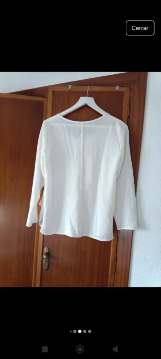 Blusa semitransparente