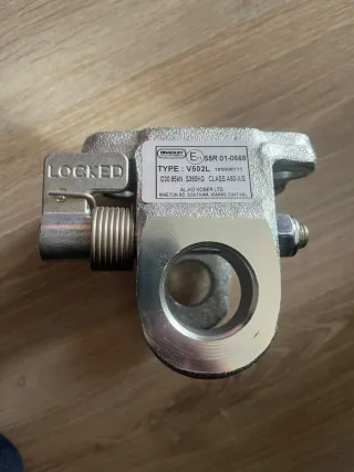 Bola de remolque extraíble