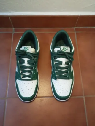 Nike Dunk Low Verdes y Blancas Talla 41
