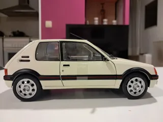 Peugeot 205 GTI 1.9 MK1 1988 Solido Blanco 130 cv
