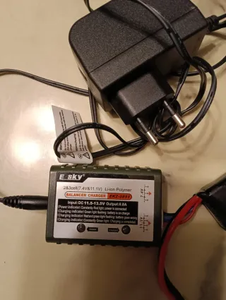 Caricabatteria E-sky EK2-0851 Li-ion batteria 1300