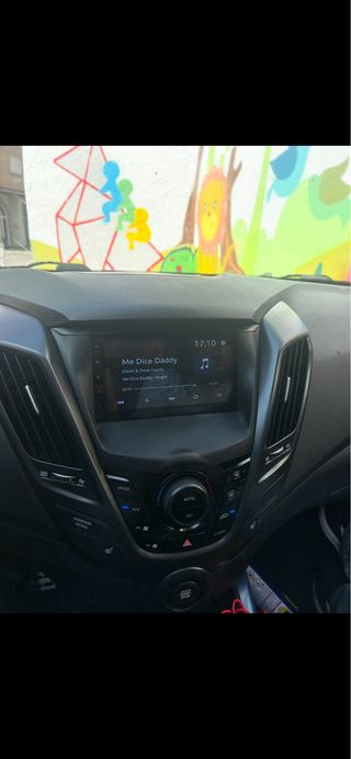Hyundai Veloster 2013