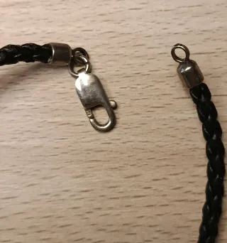Pulsera Cuero Trenzado con Mapa de Navarra