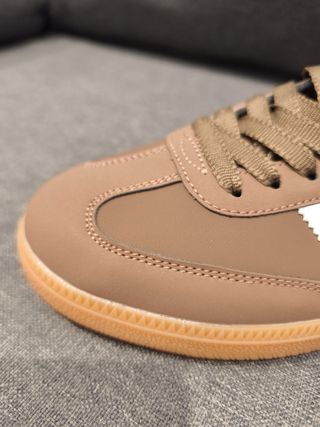 Adidas Samba Marrón y Blanco