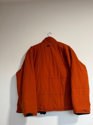 Cazadora reversible Adidas azul y naranja