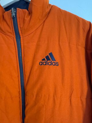 Cazadora reversible Adidas azul y naranja