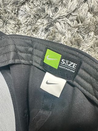 Gorra Nike Negra Logo Blanco Nueva