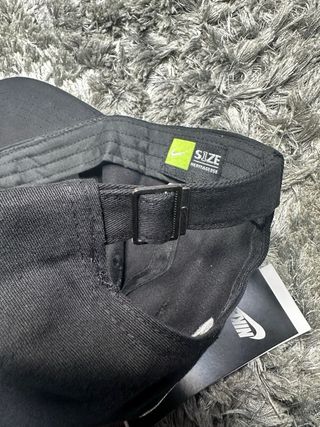 Gorra Nike Negra Logo Blanco Nueva