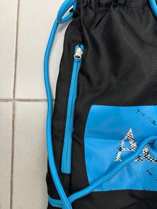 Mochilas gymsack Adidas y Bullpadel