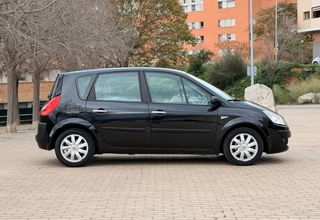 Renault Scenic. 1.5 dci