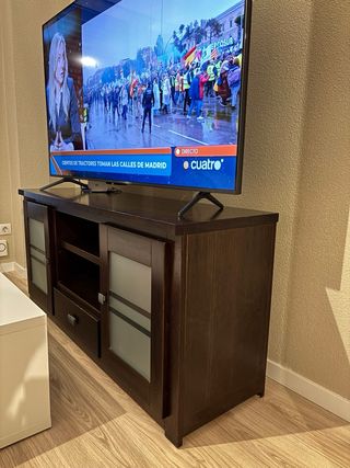 Mueble TV y Vitrina Salón Madera y Cristal