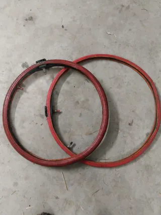 Tubliss para los dos neumáticos 18 y 21 pulgadas.