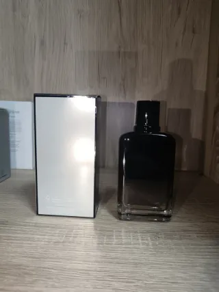 Givenchy Gentleman Society Eau de Parfum