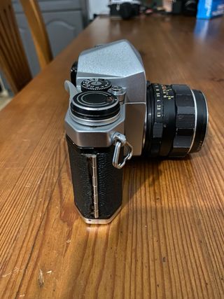 Pentax SV Cámara Plata con Lente 55mm f1.8