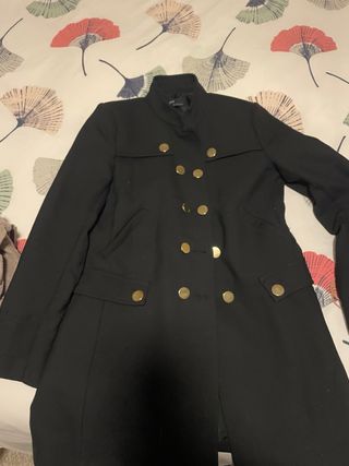 Chaqueta Zara Negra Botones Dorados
