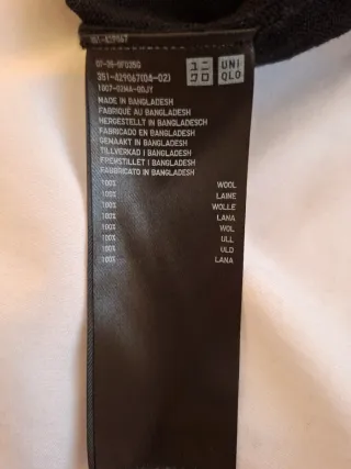 Jersey Uniqlo Lana Negro Cuello Alto