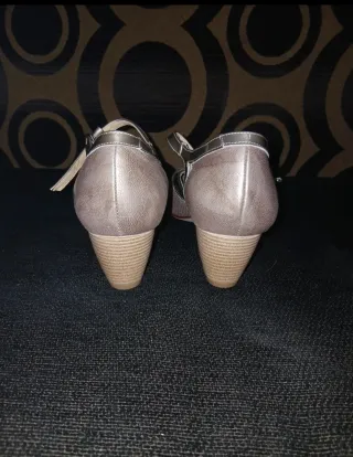 Zapatos T-Strap Efecto Piel Reptil