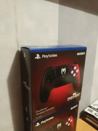 Mando DualSense PS5 Spider-Man 2