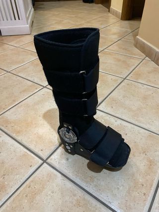 Bota Ortopédica Walker Negra