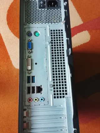 PC Sobremesa Fujitsu Negro