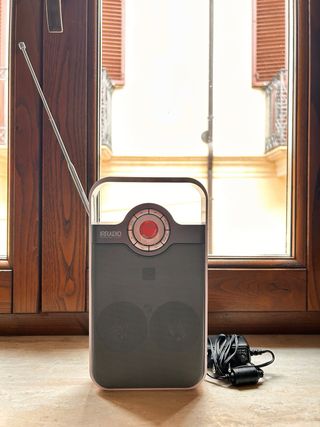 Radio portatile Irradio RF-42UC