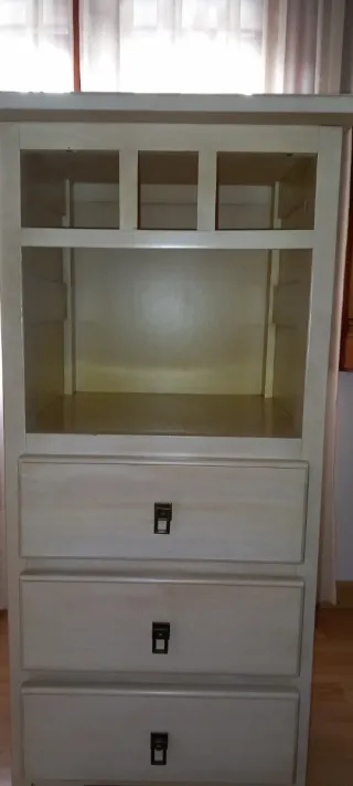 3 Muebles y estanterias de comedor de madera