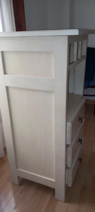 3 Muebles y estanterias de comedor de madera