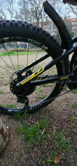 Se vende Bicicleta Eléctrica Mondraker Crafty R