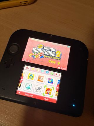 Nintendo 2DS + Mario Kart 7
