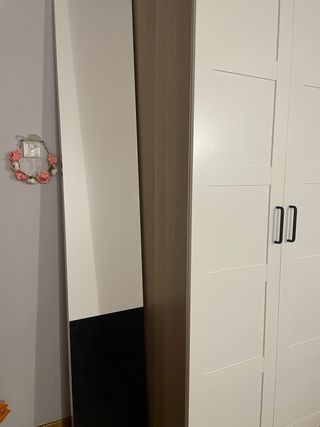 Cabecero blanco y negro