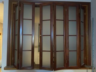 Puertas de pasa platos con cristal