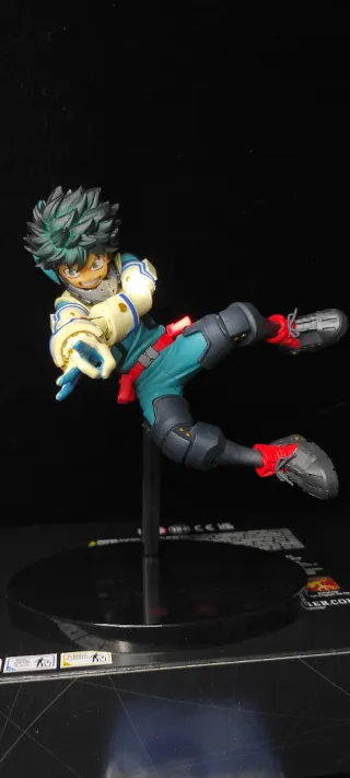 Figura Deku Boku No Hero Academia