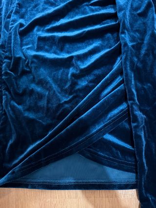 Vestido Terciopelo Azul Escote Pico