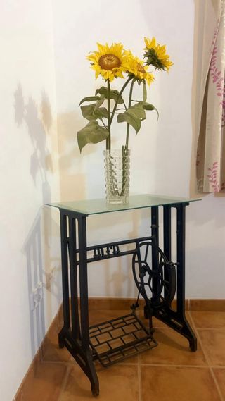 Mesa Máquina de Coser Vintage Cristal