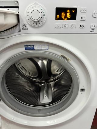 LAVADORA HOTPOINT DE 10 KILOS A++