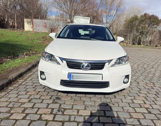 Lexus CT 200H EXECUTIVE NAVIBOX 136 CV