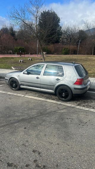 Volkswagen Golf 2002