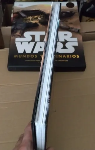 Libro Star Wars Mundos y Escenarios + 2 Láminas