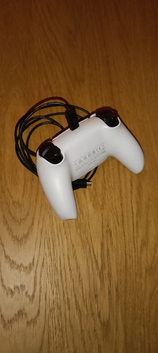 PlayStation 5 + Mando Sony Blanco
