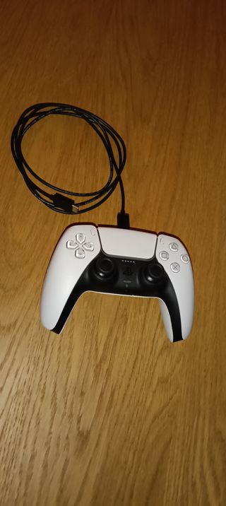 PlayStation 5 + Mando Sony Blanco